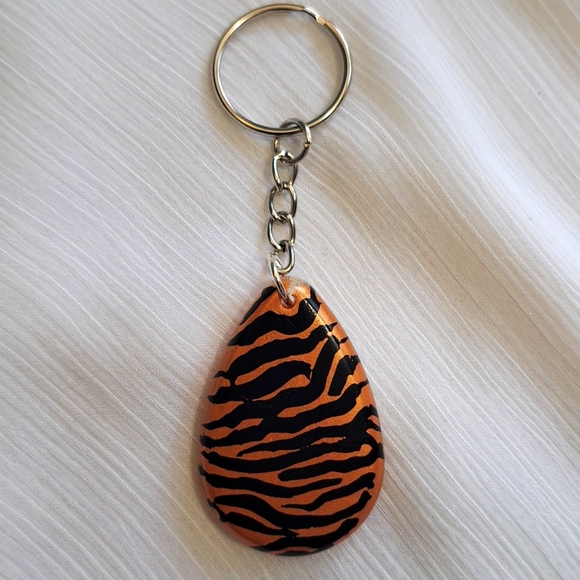 Artisan Handbags - Hand Crafted Tiger Resin Hand Painted Key Chain Animal Print Stripes Bag Charm